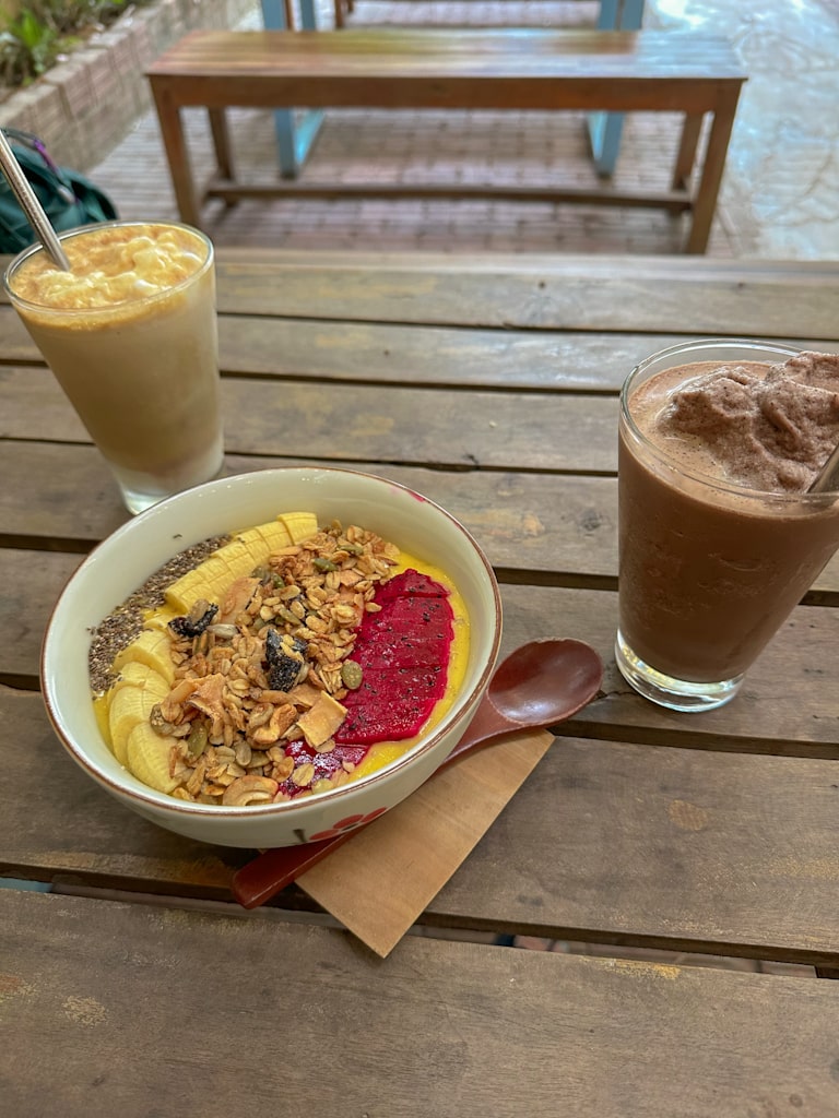 Smoothie bowl at Phong Nha Coffee Station