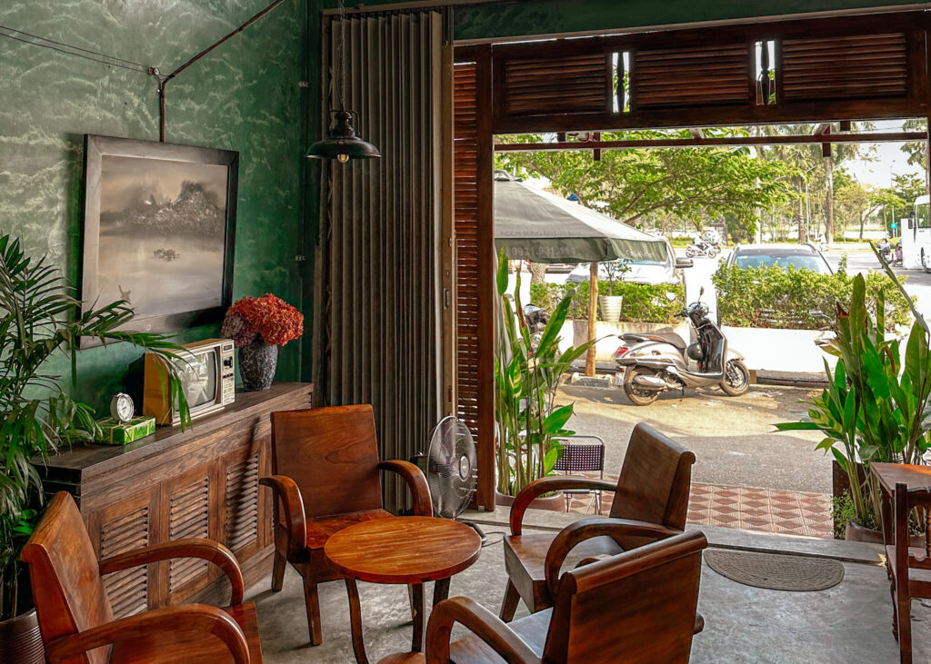 Tram Cafe, Hue, Vietnam